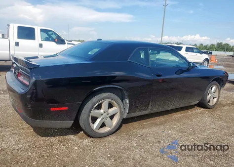 2020 Dodge Challenger Sxt z USA, uszkodzony, nr VIN 2C3CDZAG8LH230455